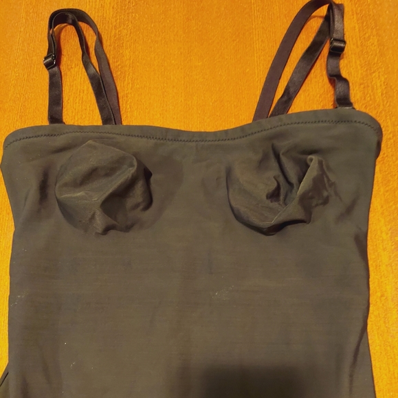 NWOT- BLACK TC SHAPING & SMOOTHING ADJ STRAPS SLIP - Picture 12 of 16